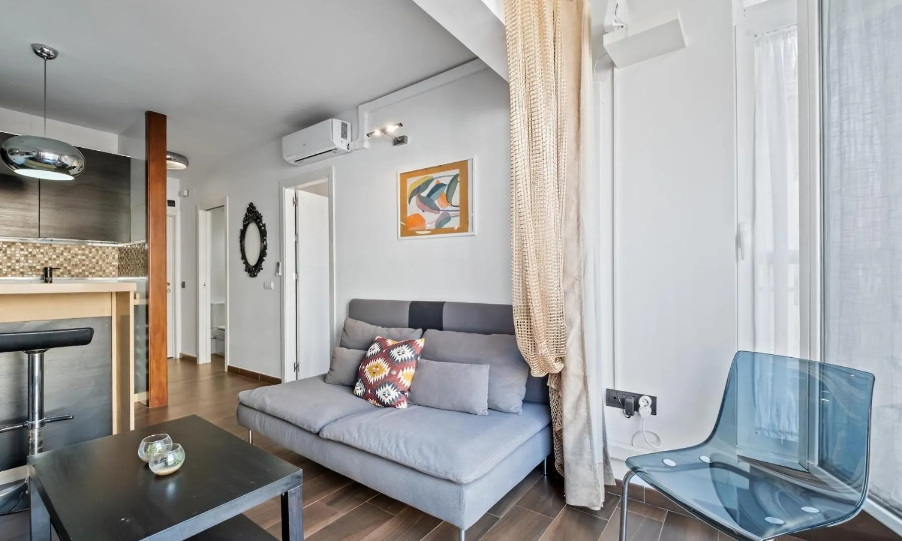 Modern Apartment Next To La Malagueta Beach Málaga Spanien